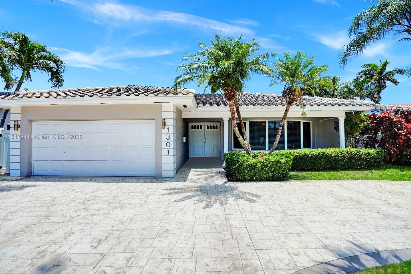 1301 Rodman St Hollywood, FL 33019