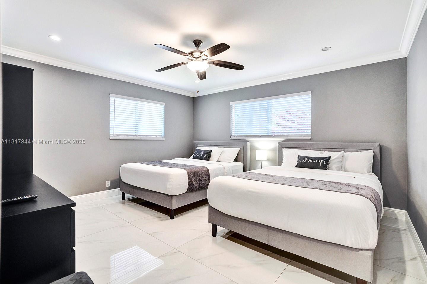 1301 Rodman St Hollywood, FL 33019