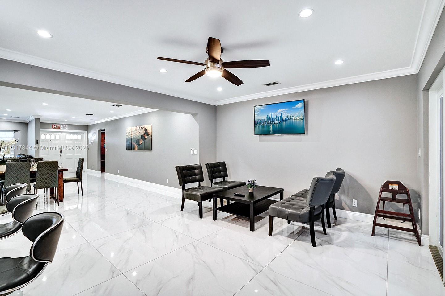 1301 Rodman St Hollywood, FL 33019