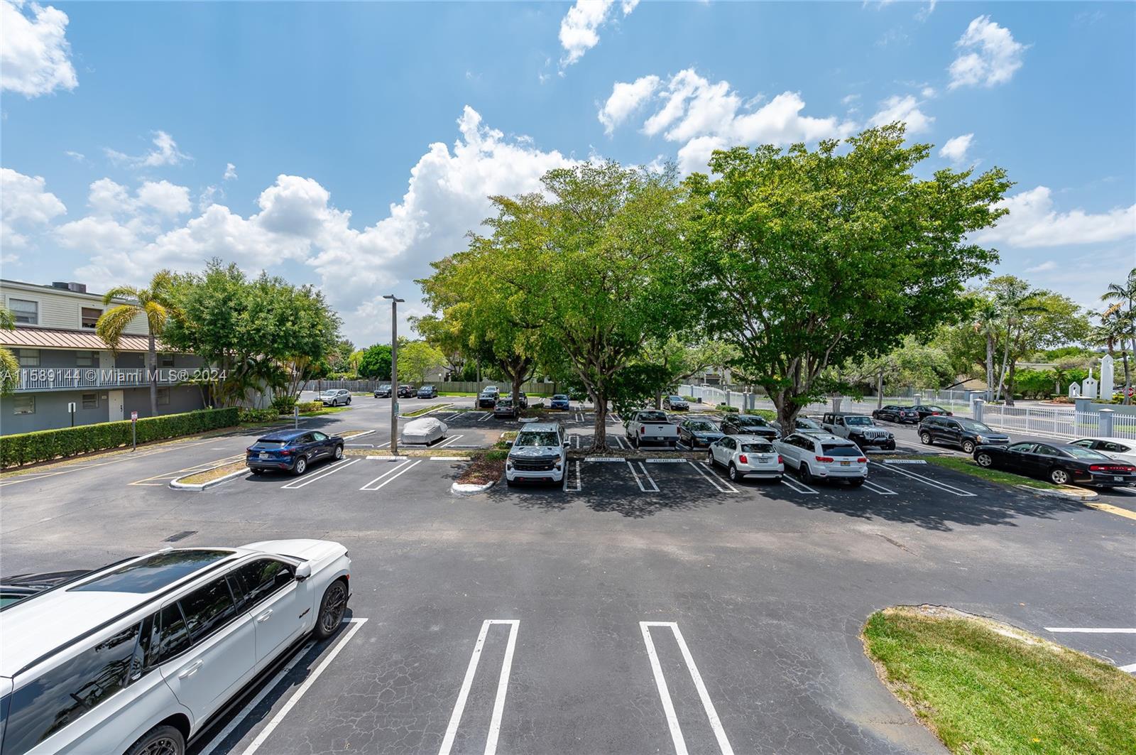 image SUNWOOD CONDO25