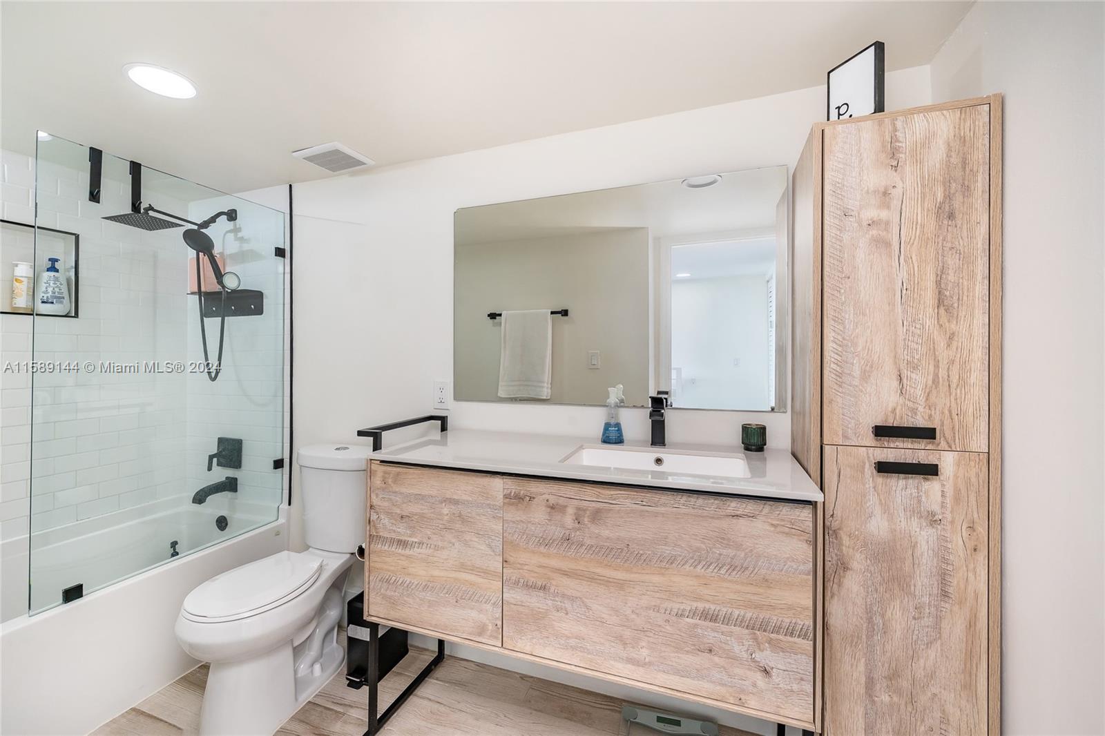 image SUNWOOD CONDO4