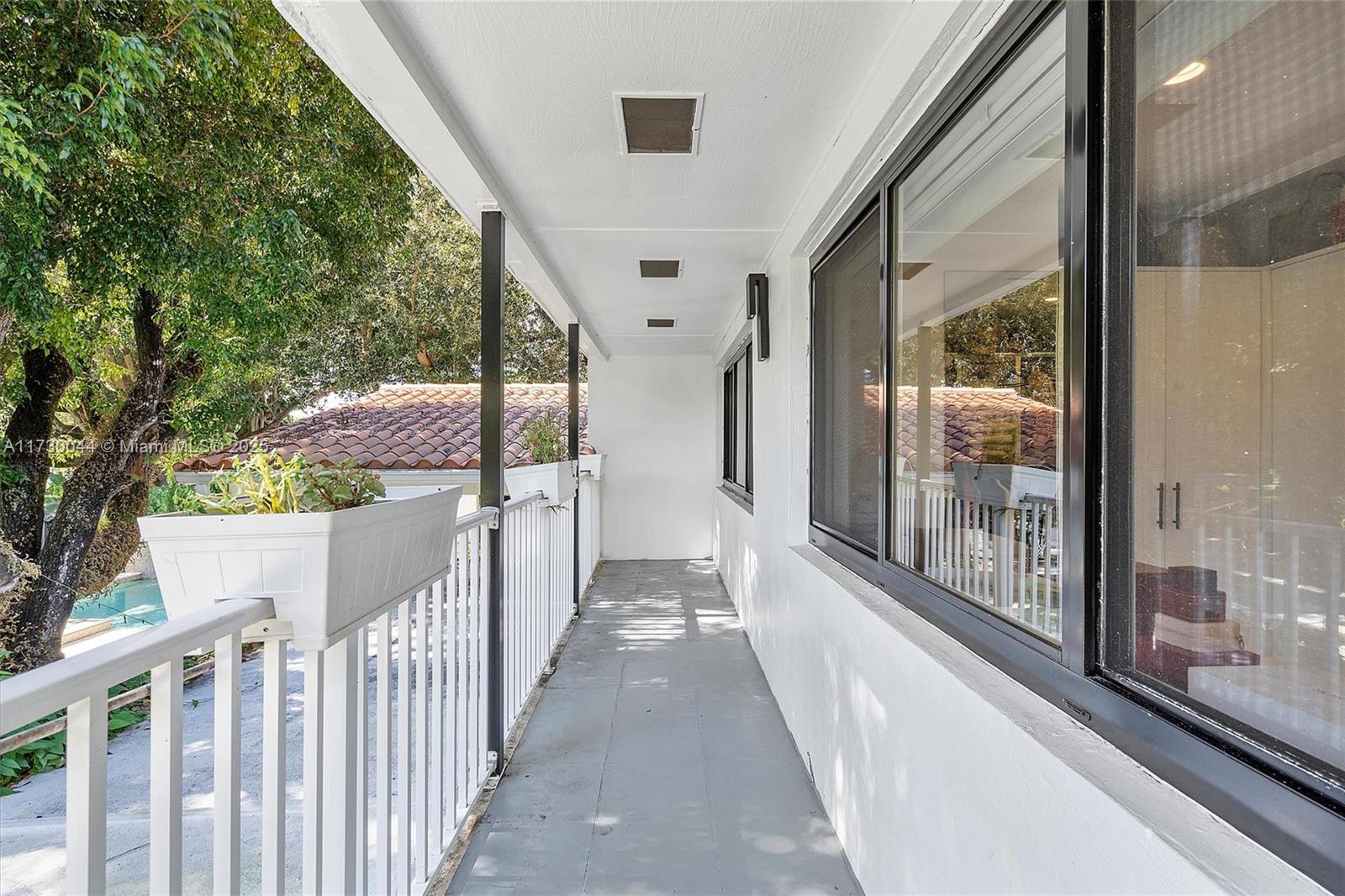 652 NE 105th St Miami Shores, FL 33138