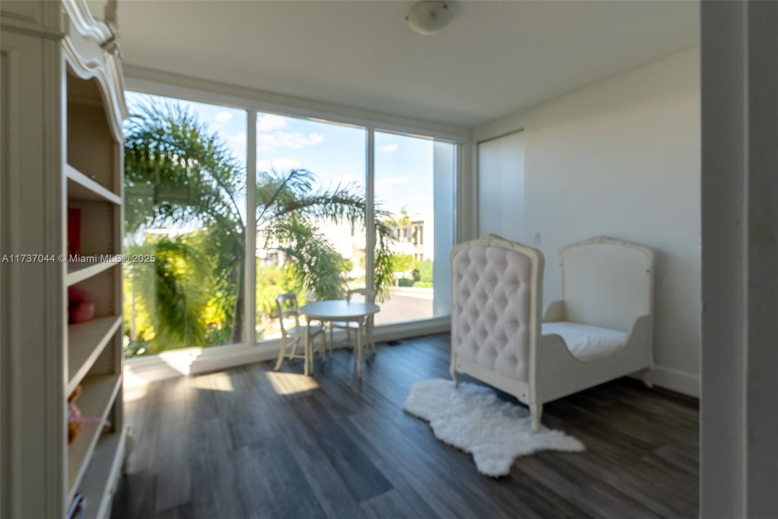 10220 NW 74th Ter Doral, FL 33178