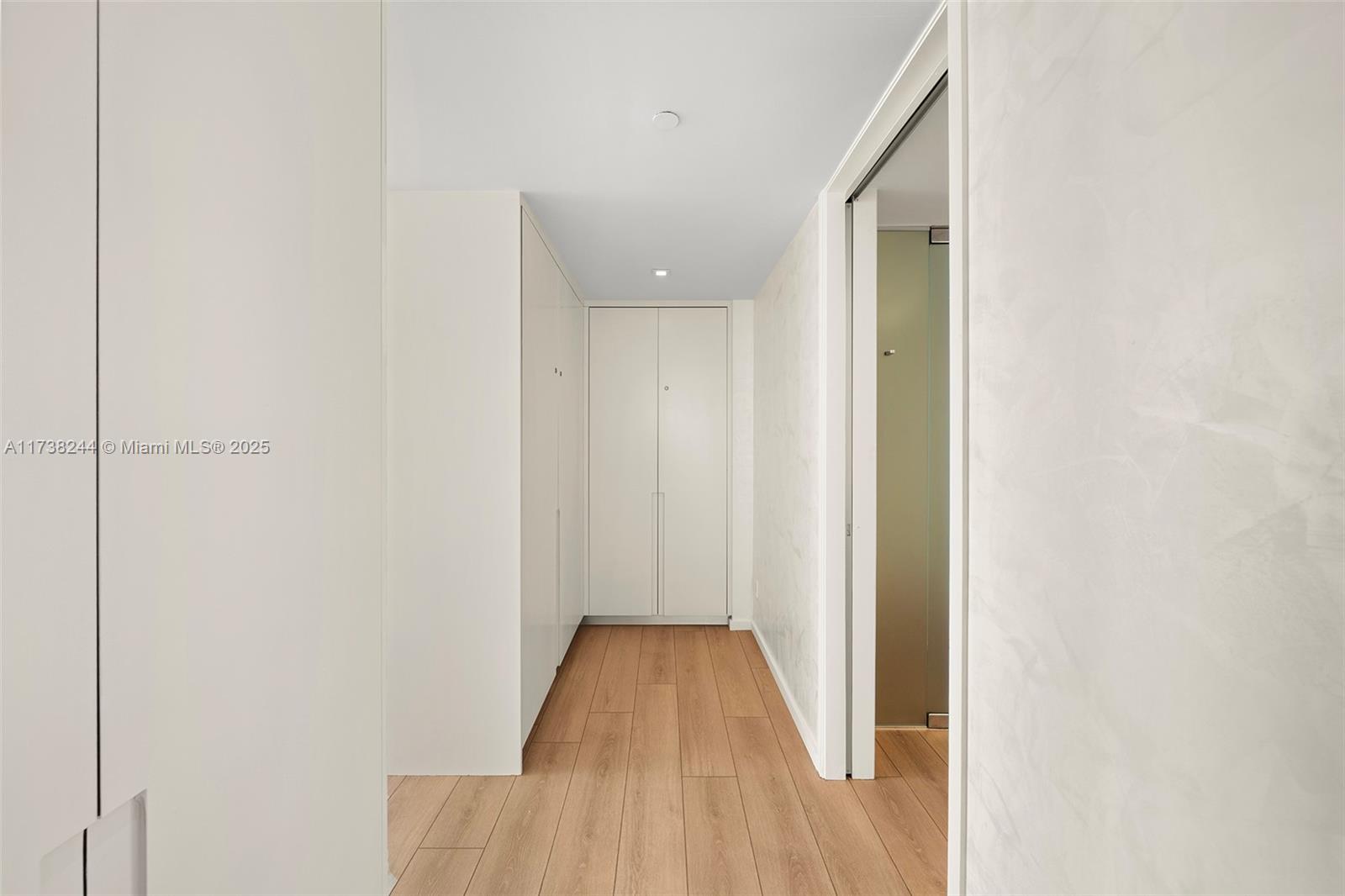 image W South Beach Residences37