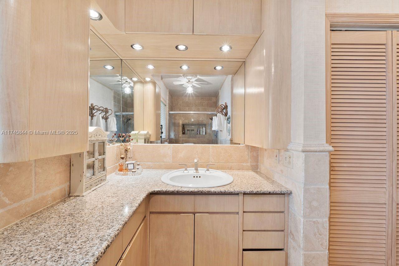 765 N Shore Dr Miami Beach, FL 33141