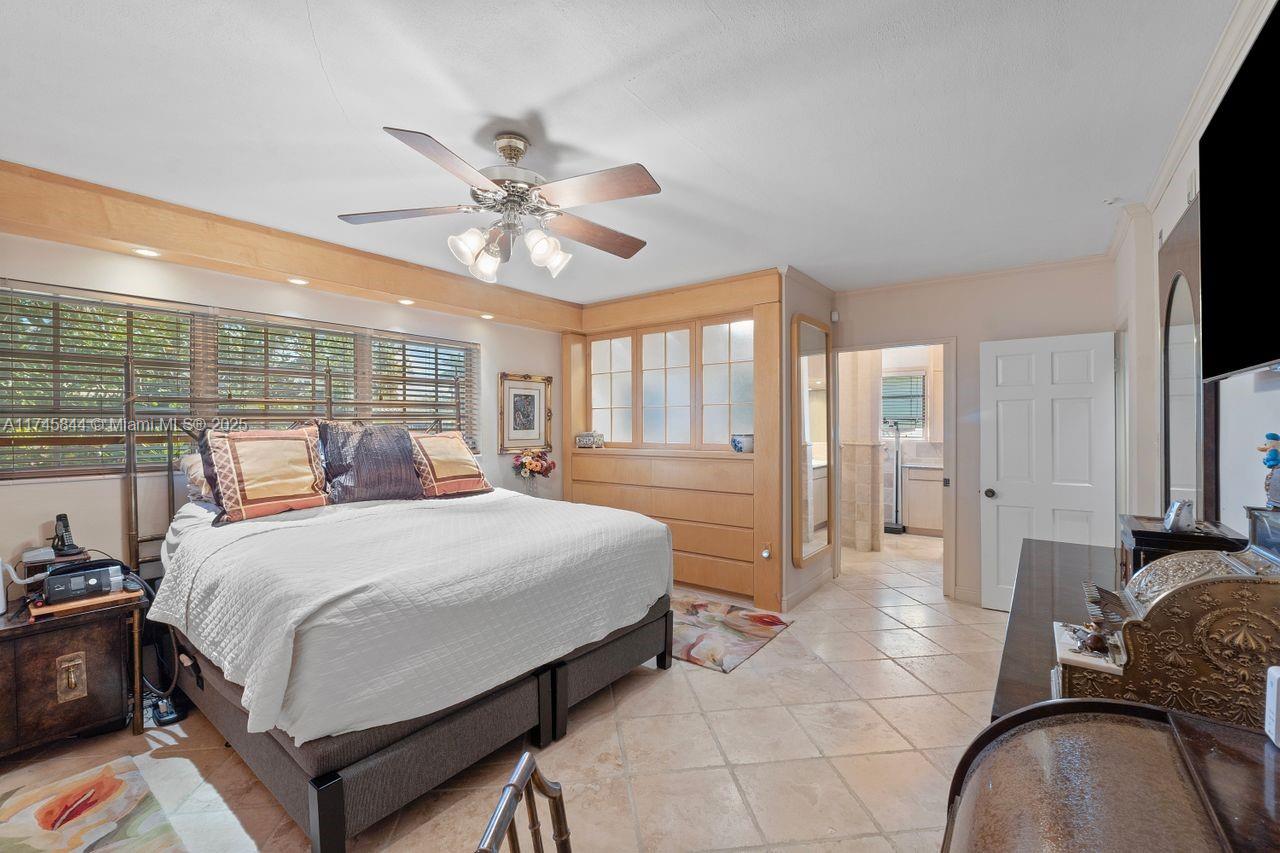 765 N Shore Dr Miami Beach, FL 33141