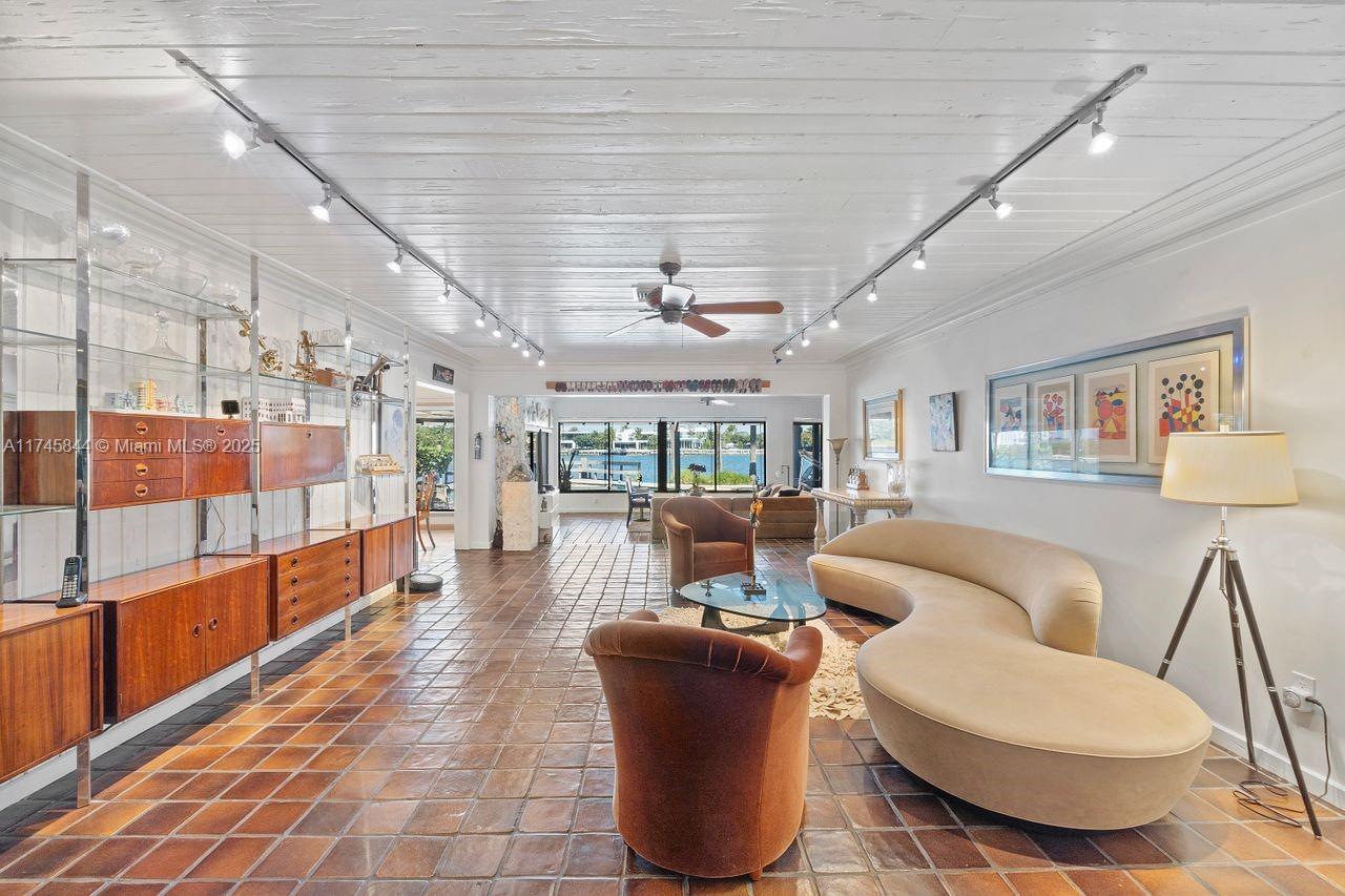 765 N Shore Dr Miami Beach, FL 33141