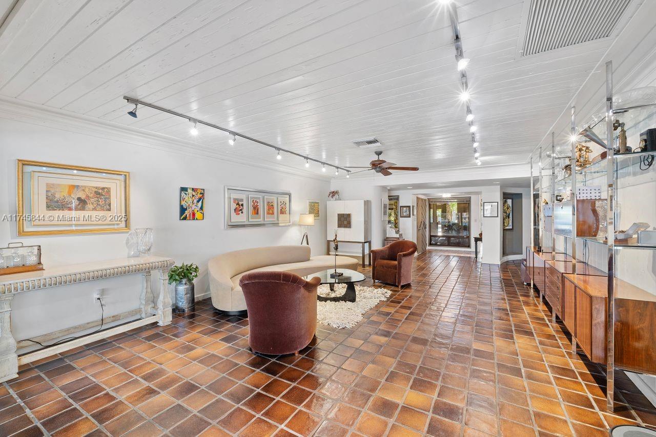 765 N Shore Dr Miami Beach, FL 33141