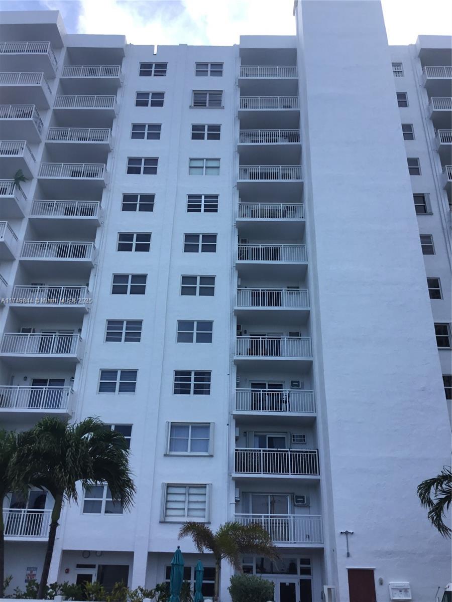 200 S Birch Rd #404,Fort Lauderdale, FL 33316