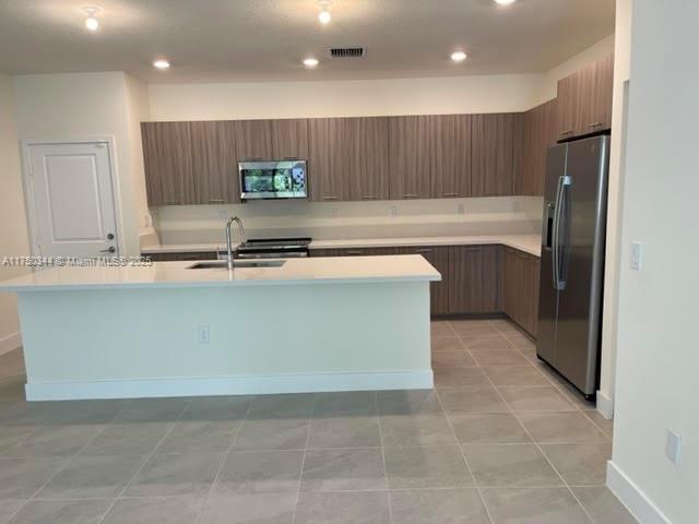 4621 NW 83rd Path,Doral, FL 33166
