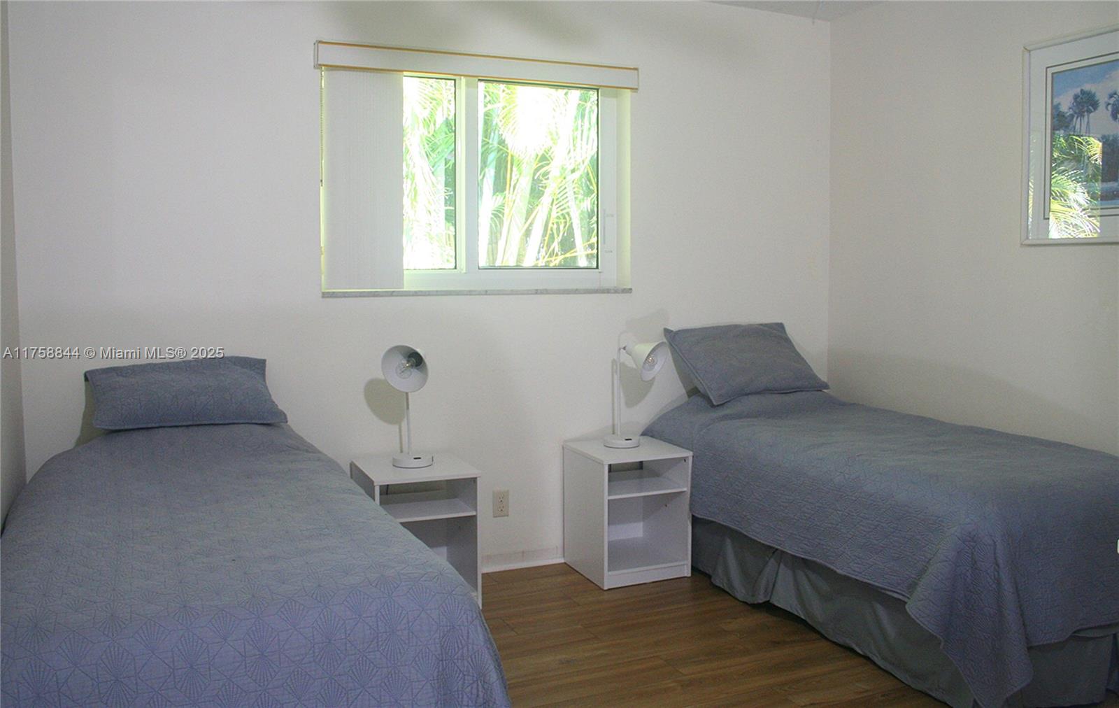 1933 Twin Dolphin Ln Fort Lauderdale, FL 33316