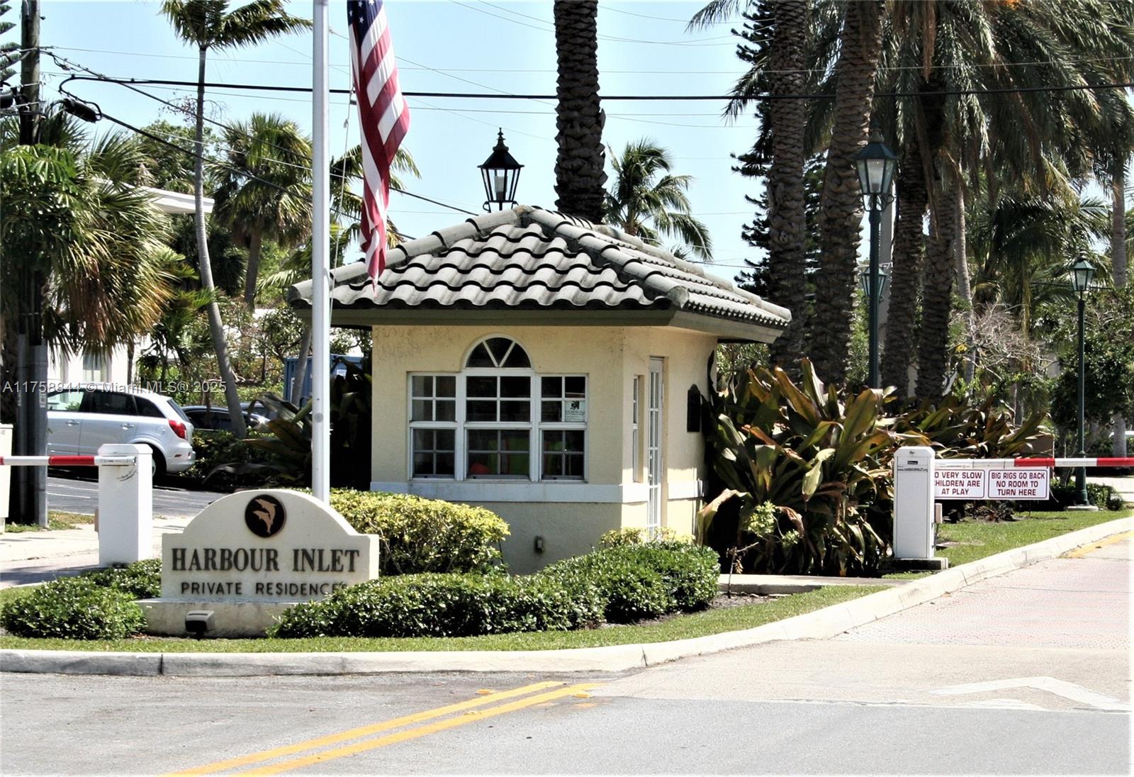 1933 Twin Dolphin Ln Fort Lauderdale, FL 33316