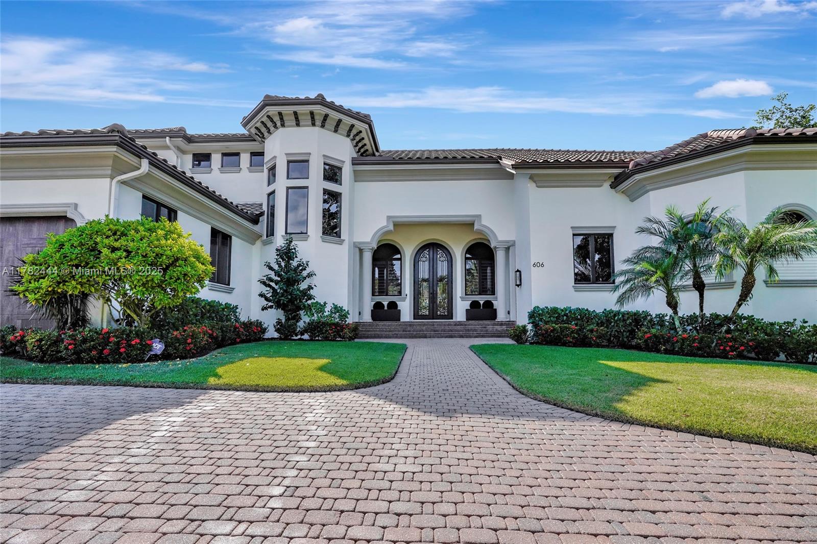606 Binnacle Dr,Naples, FL 34103