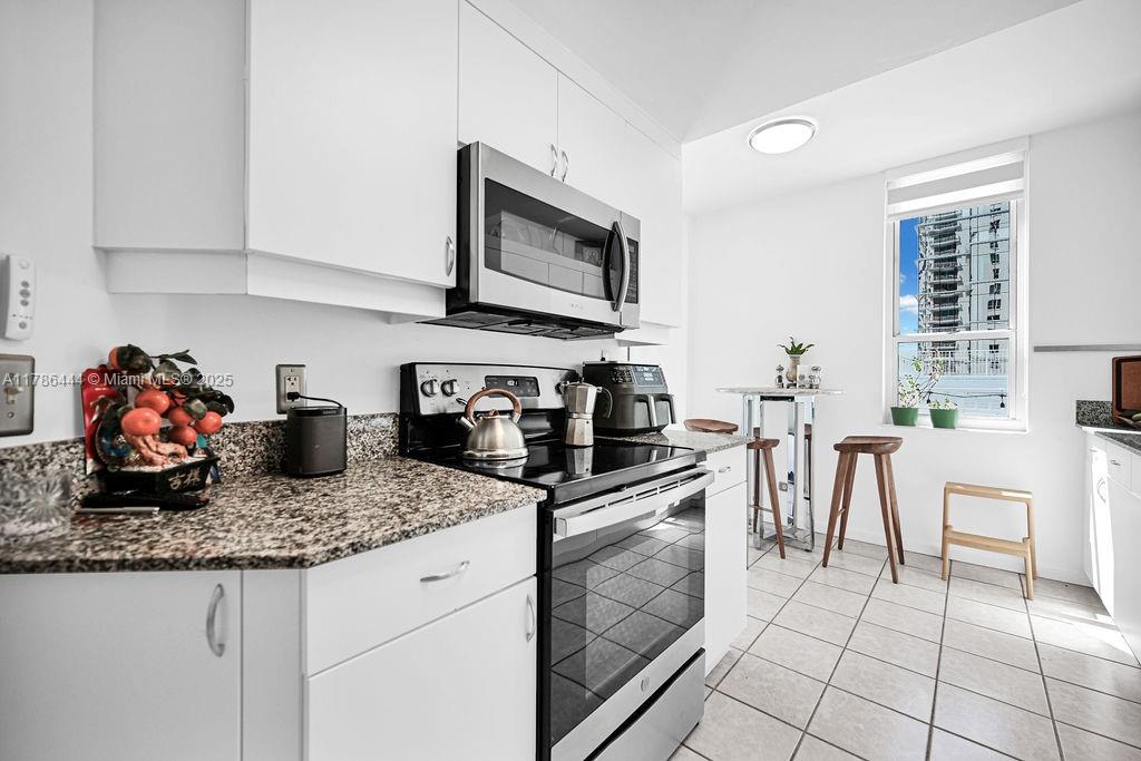 image Courvoisier Courts Condo10