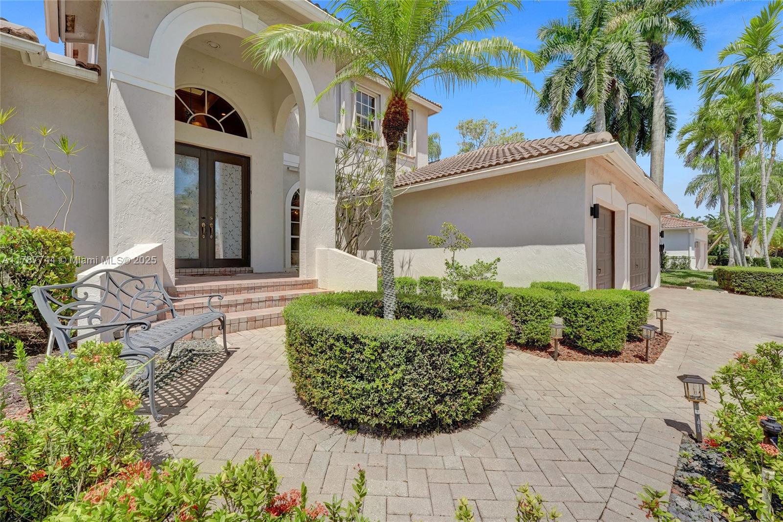 2523 Eagle Run Dr,Weston, FL 33327