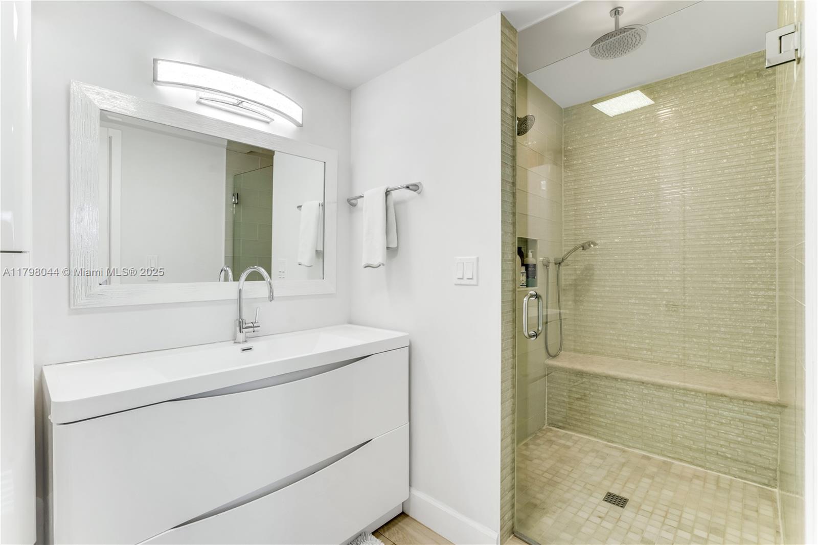 9300 Bay Dr Surfside, FL 33154