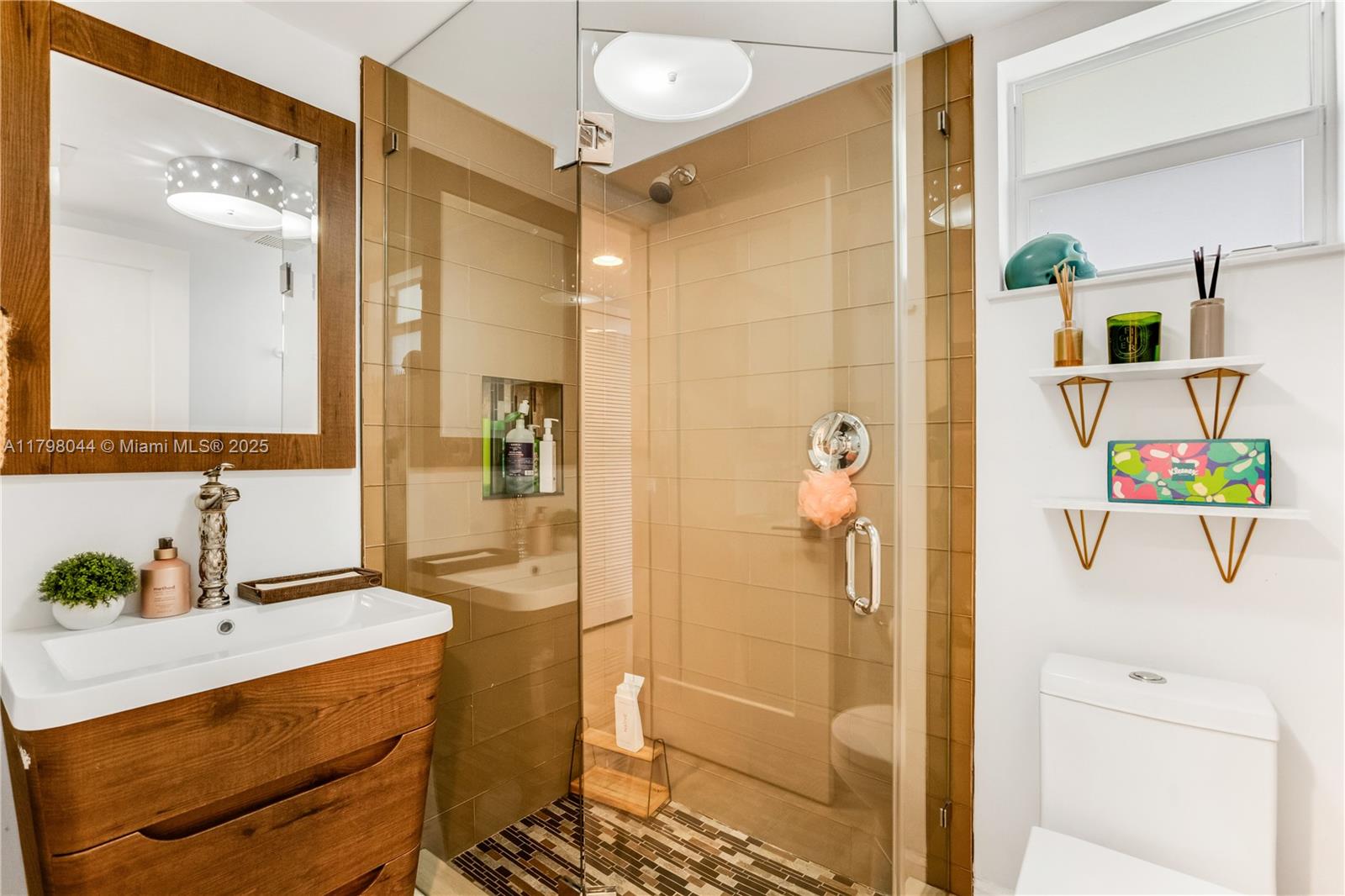 9300 Bay Dr Surfside, FL 33154