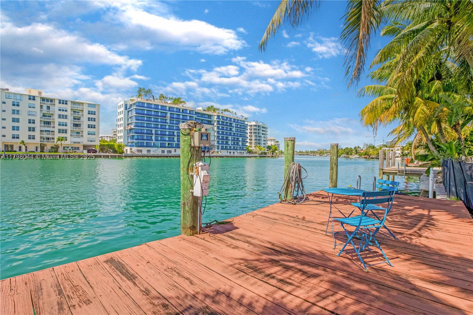 9300 Bay Dr Surfside, FL 33154