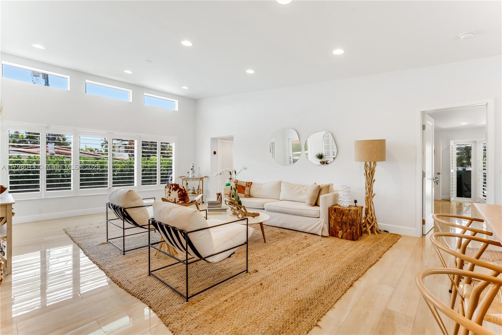 9300 Bay Dr Surfside, FL 33154