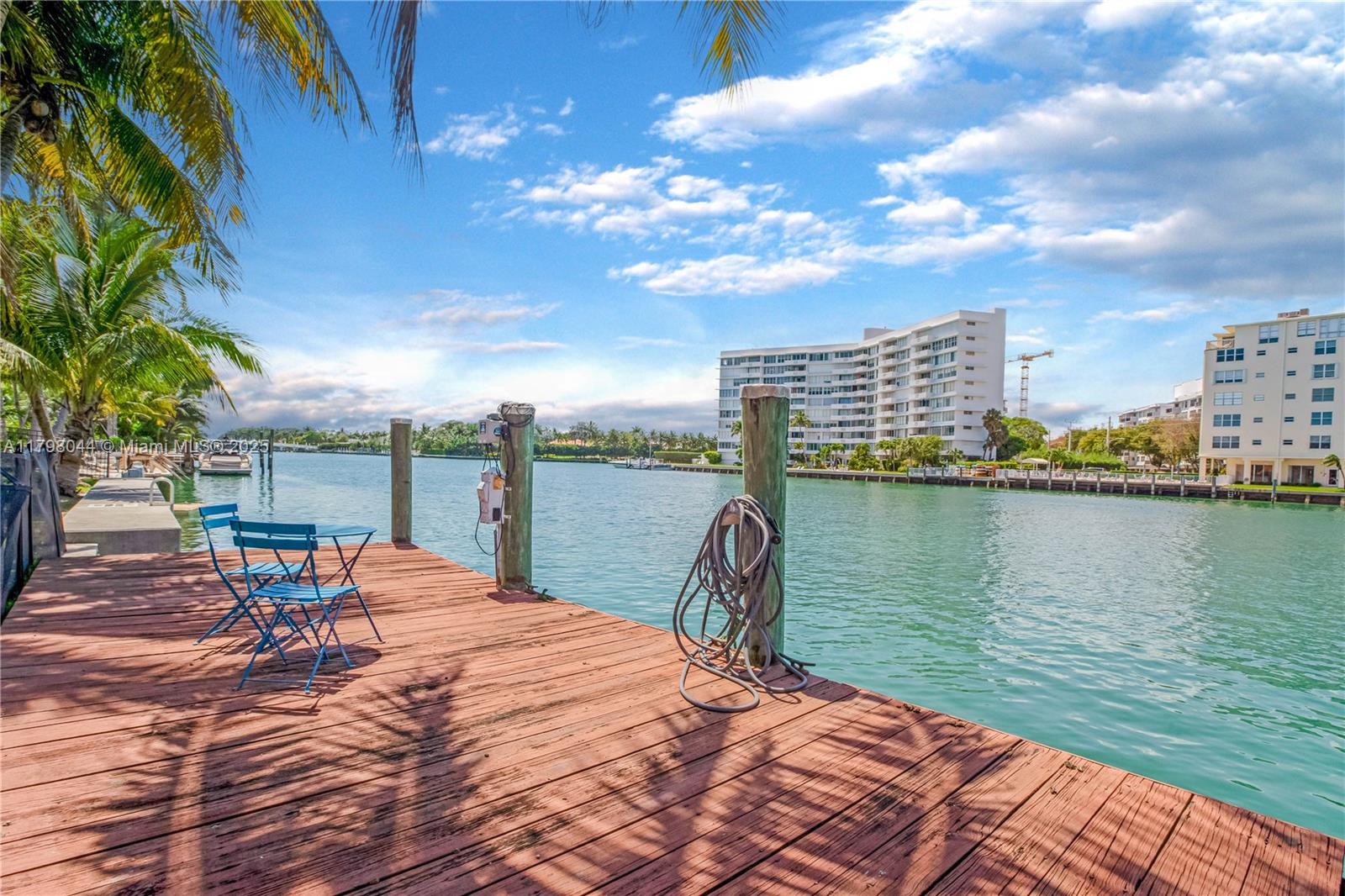 9300 Bay Dr Surfside, FL 33154