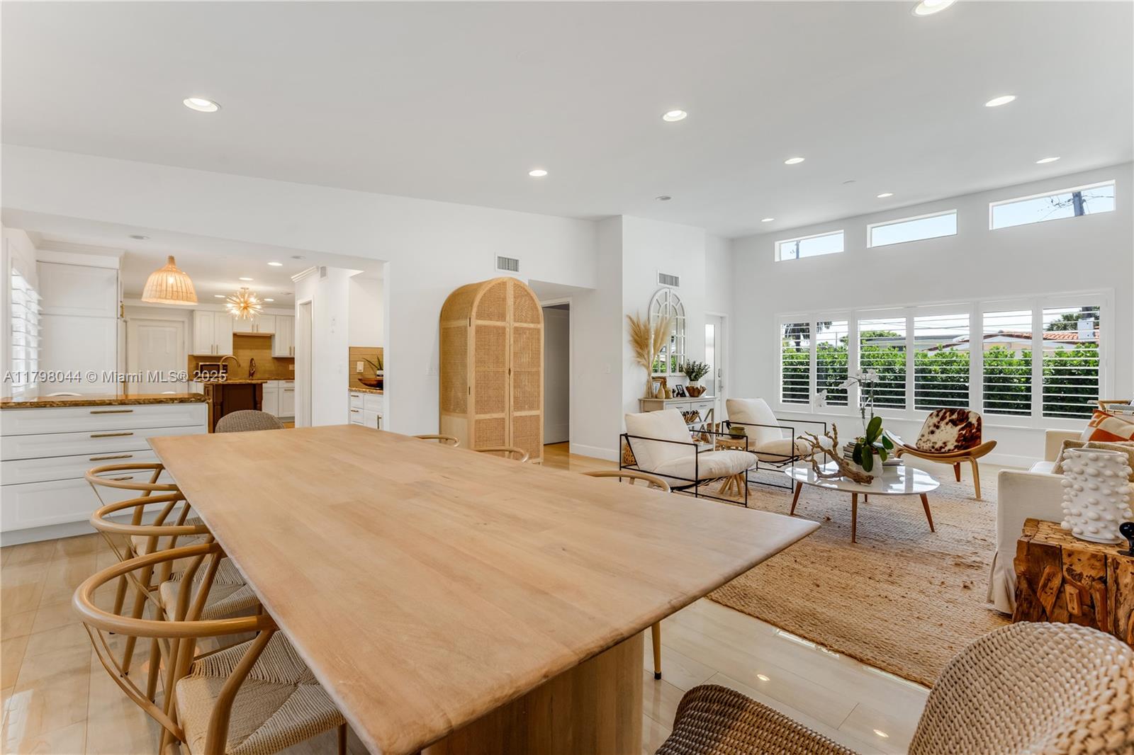 9300 Bay Dr Surfside, FL 33154