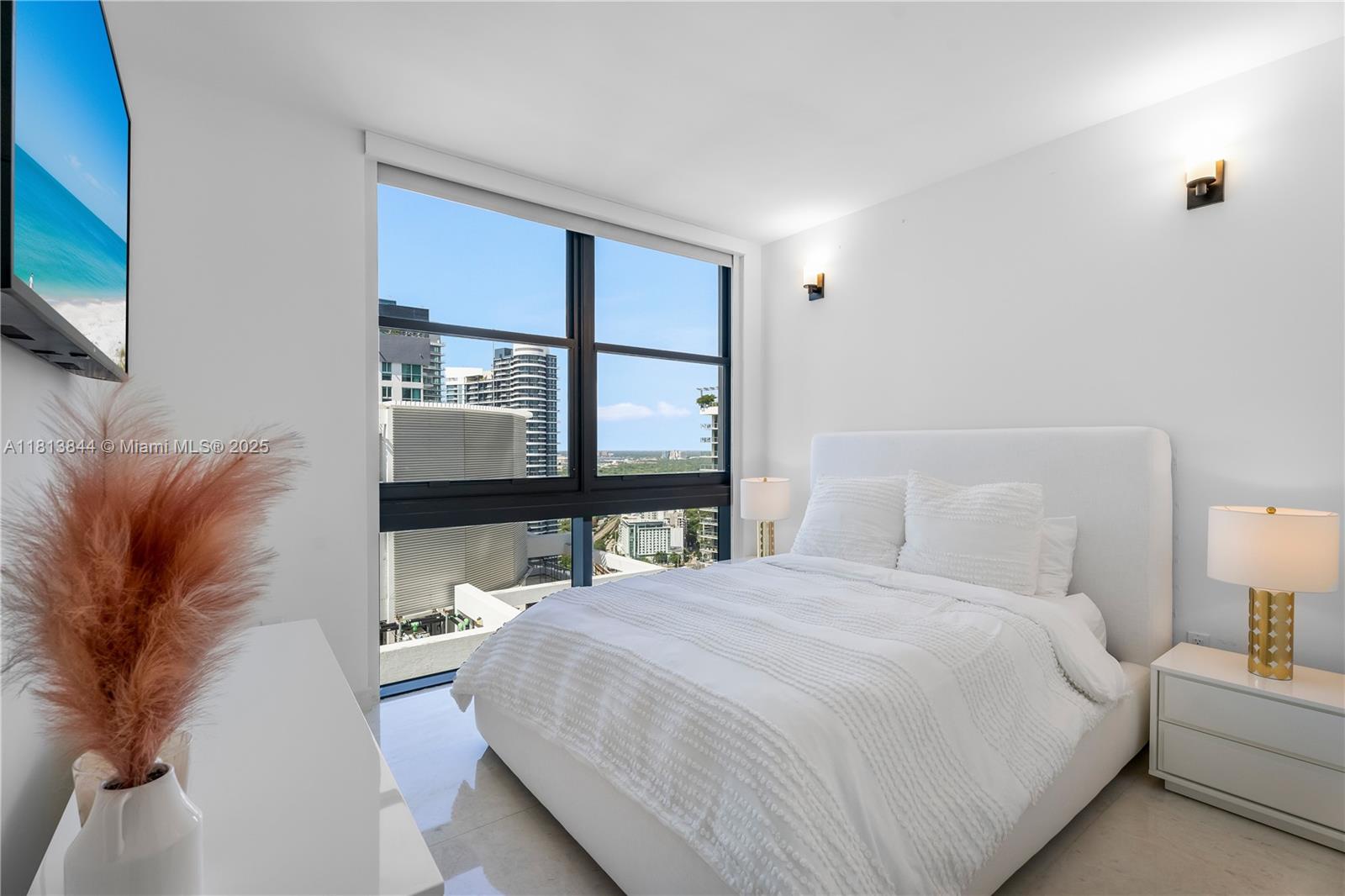 image 1010 Brickell Condo12