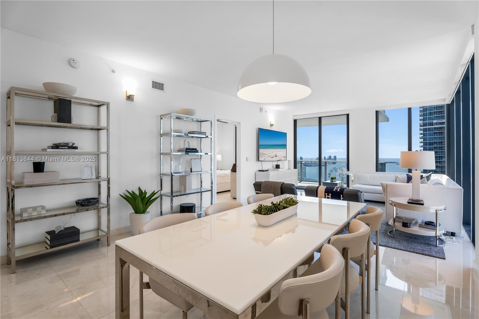 image 1010 Brickell Condo5