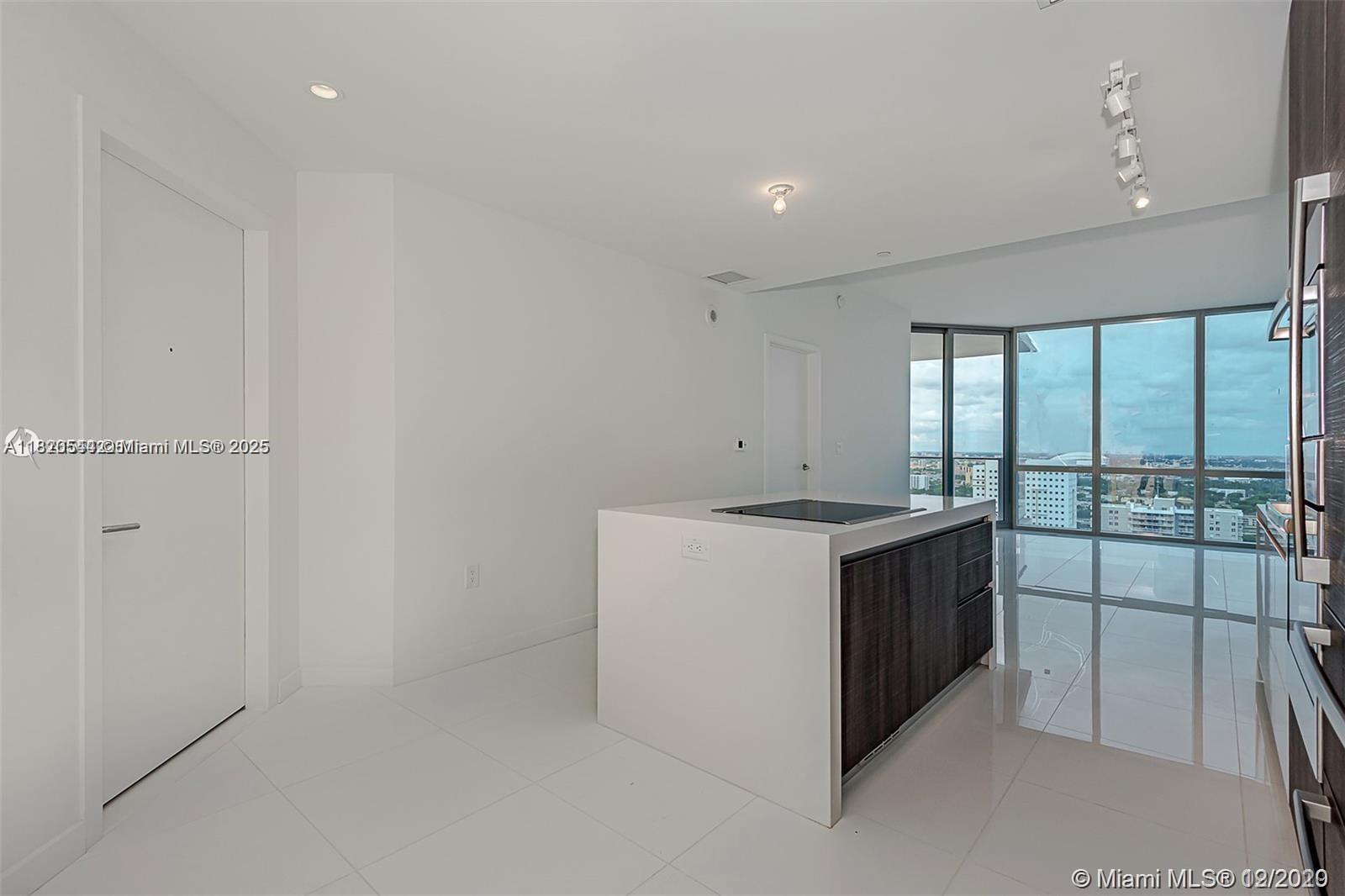 851 NE 1st Ave #1608,Miami, FL 33132
