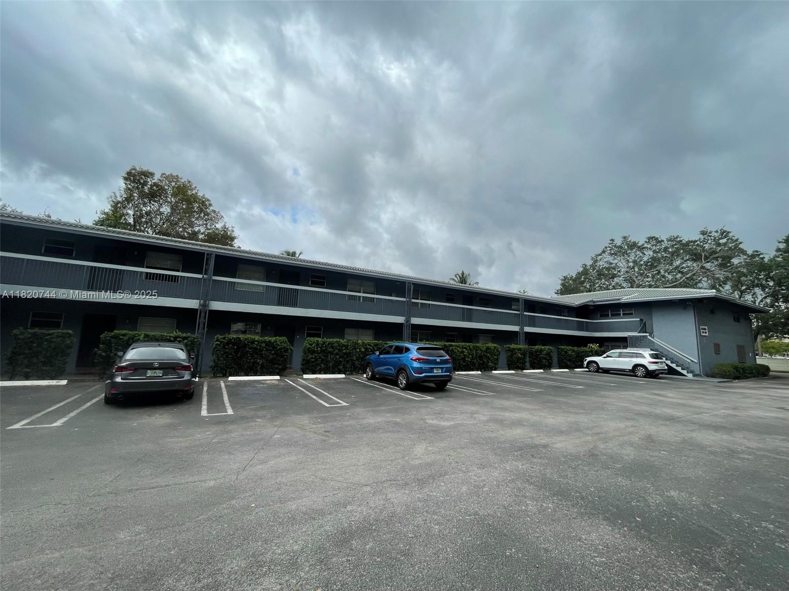 8990 W Sample Rd #206