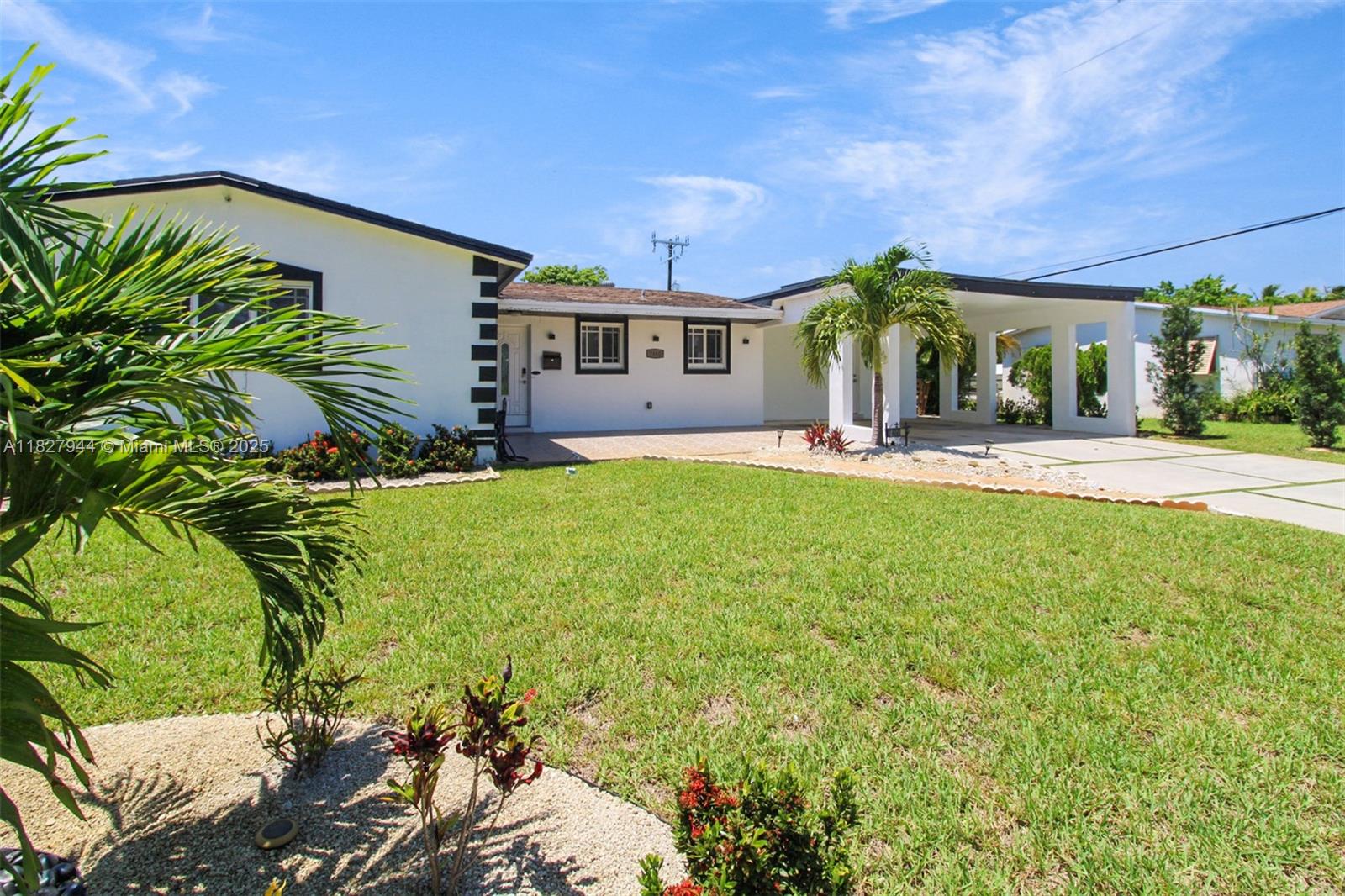 7460 NW 1st Ct Pembroke Pines, FL 33024