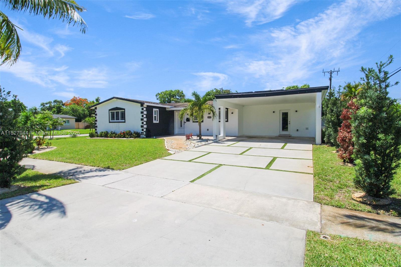 7460 NW 1st Ct Pembroke Pines, FL 33024