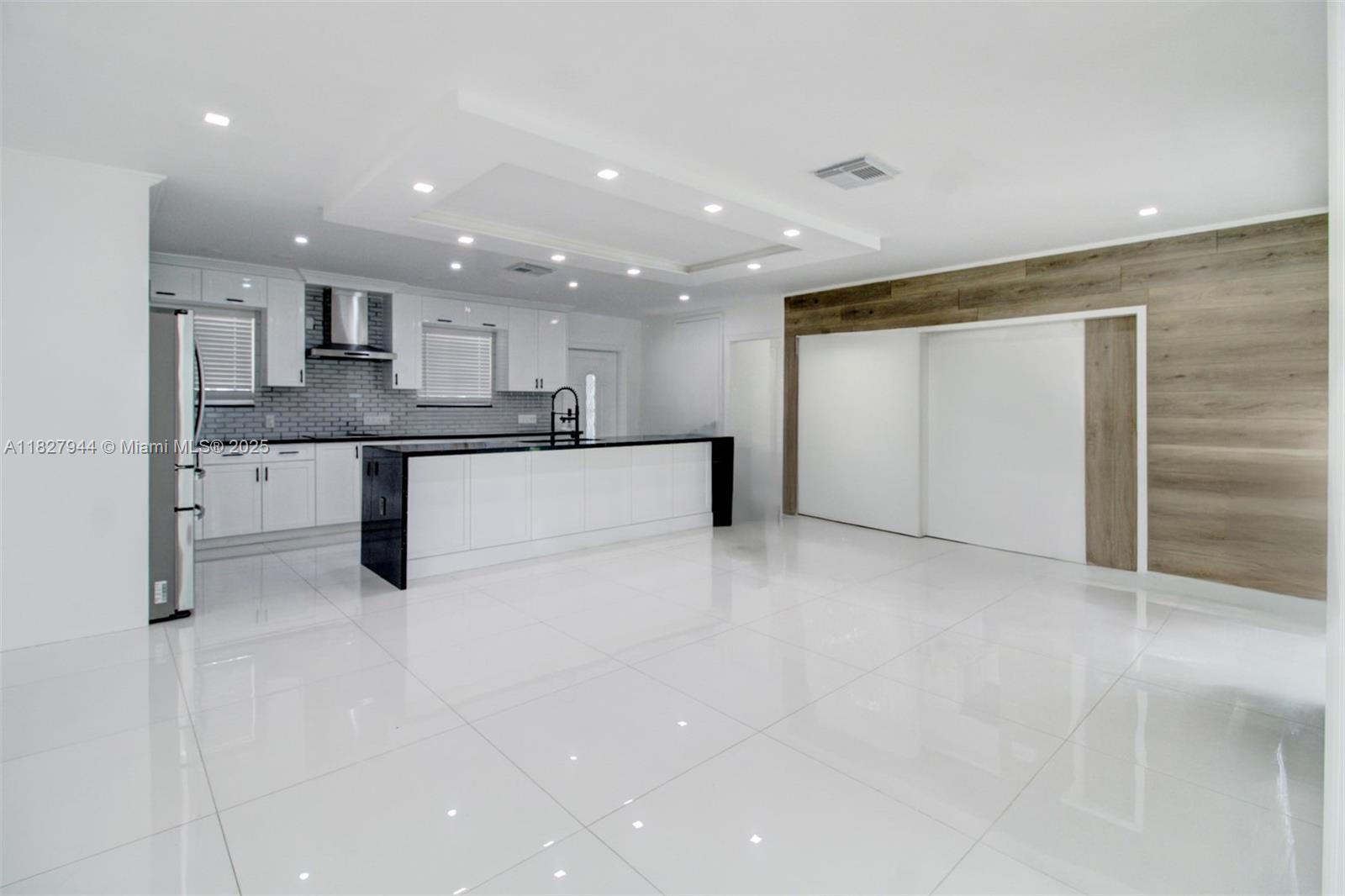 7460 NW 1st Ct Pembroke Pines, FL 33024