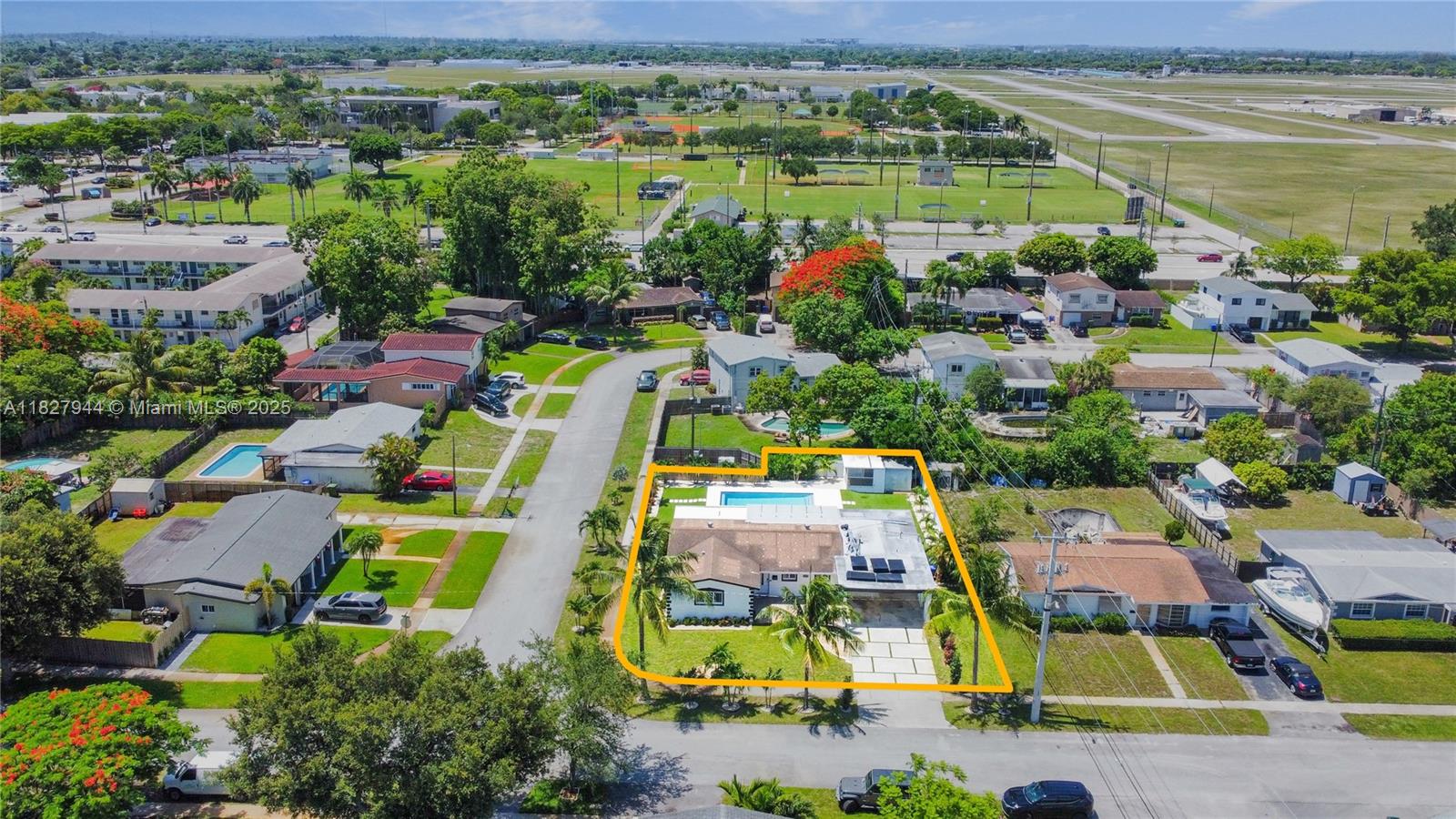 7460 NW 1st Ct Pembroke Pines, FL 33024