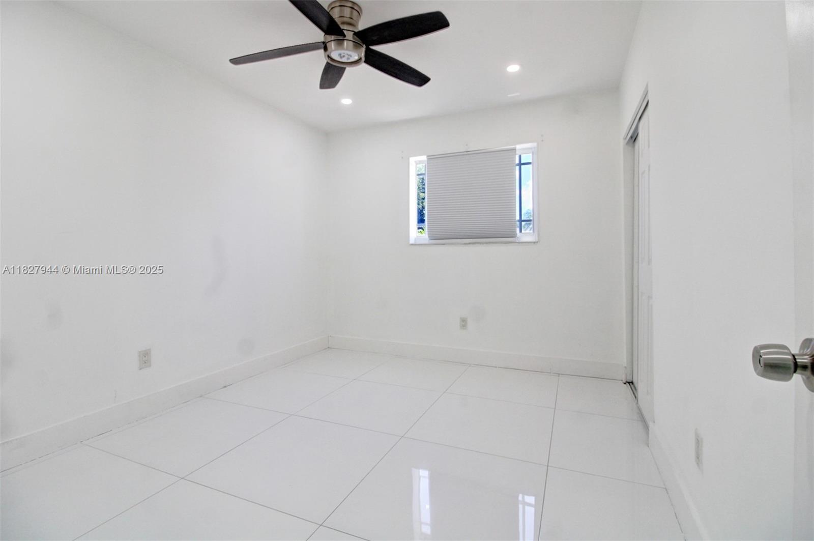 7460 NW 1st Ct Pembroke Pines, FL 33024