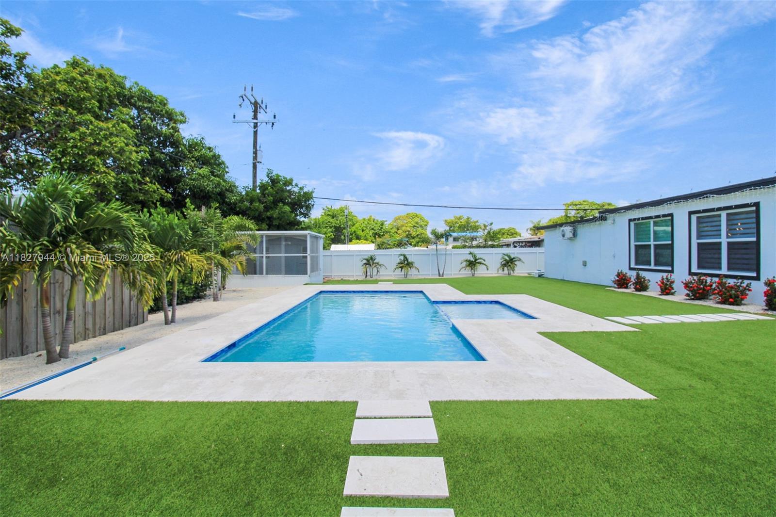 7460 NW 1st Ct Pembroke Pines, FL 33024