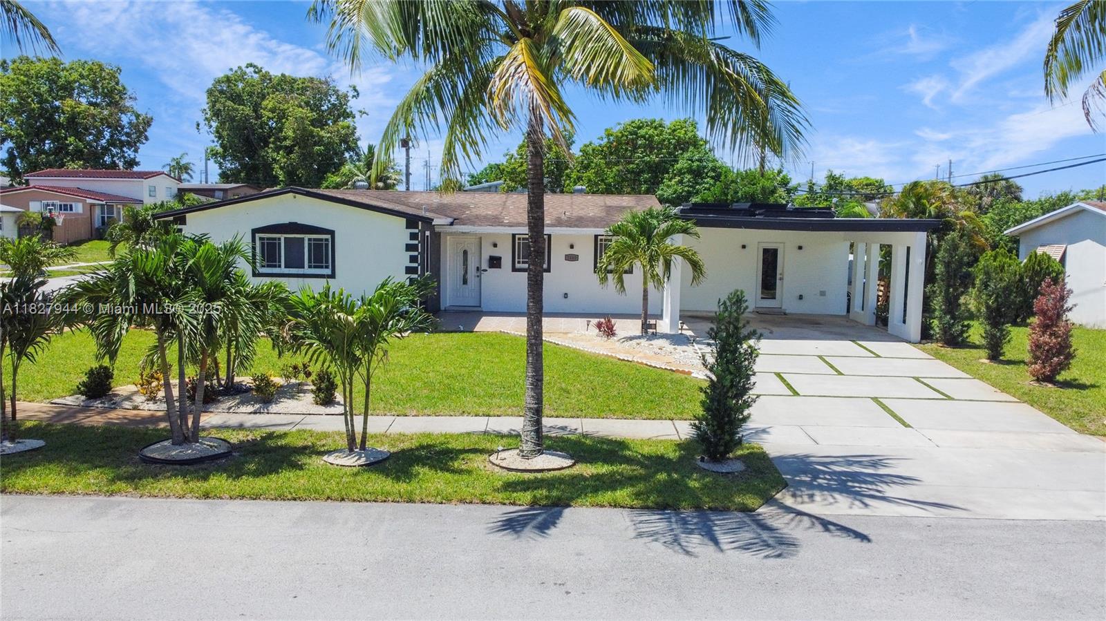 7460 NW 1st Ct Pembroke Pines, FL 33024
