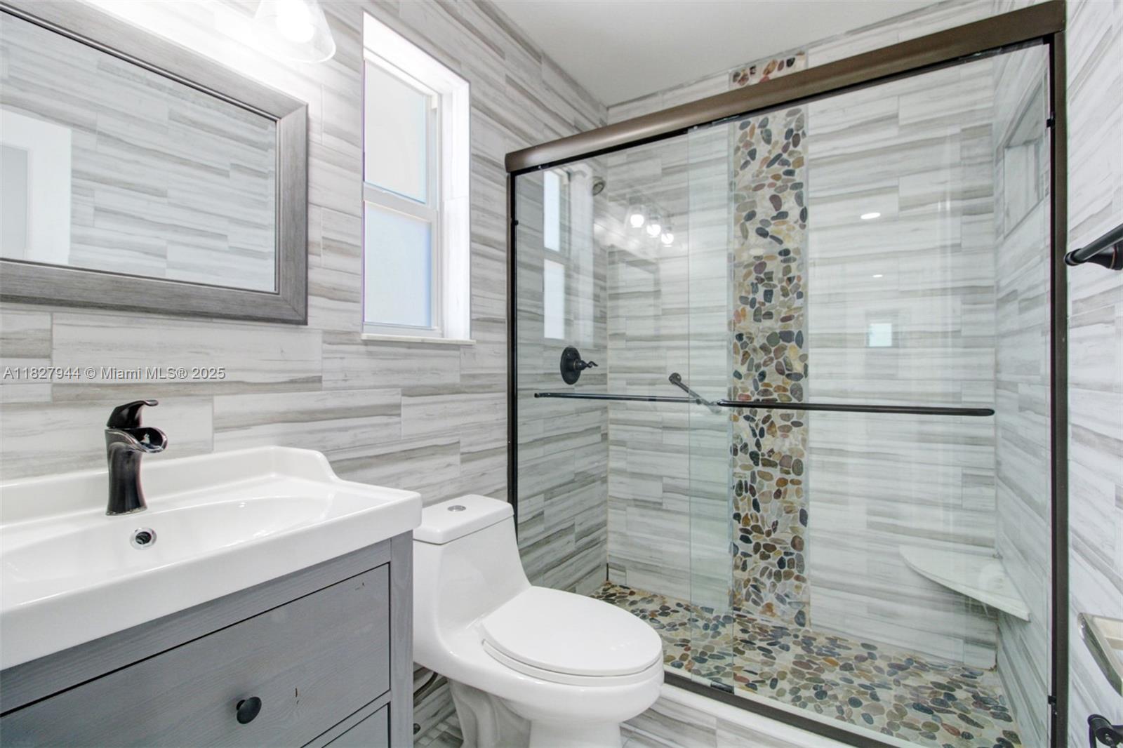 7460 NW 1st Ct Pembroke Pines, FL 33024