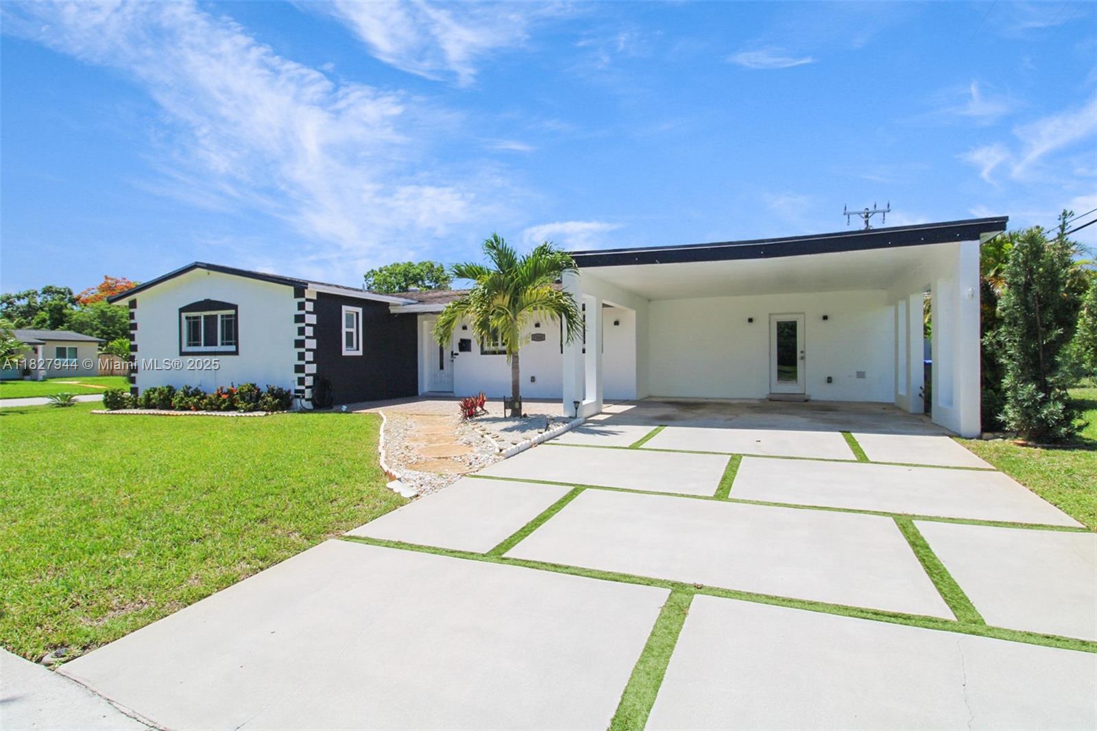 7460 NW 1st Ct Pembroke Pines, FL 33024