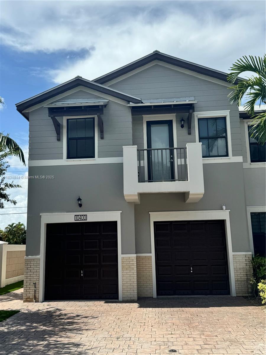 10400 NW 58th Ter