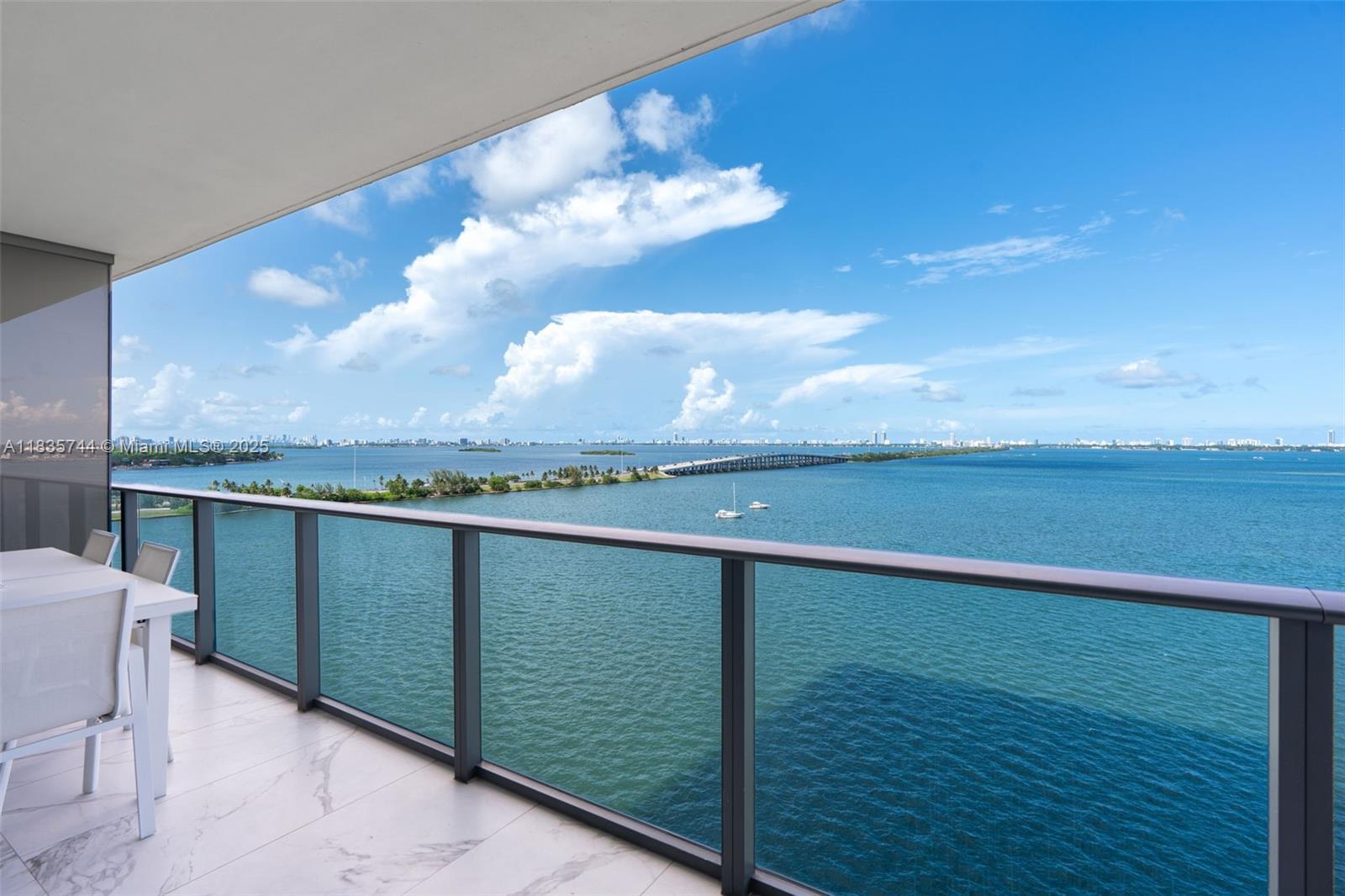 image One Paraiso Condo17