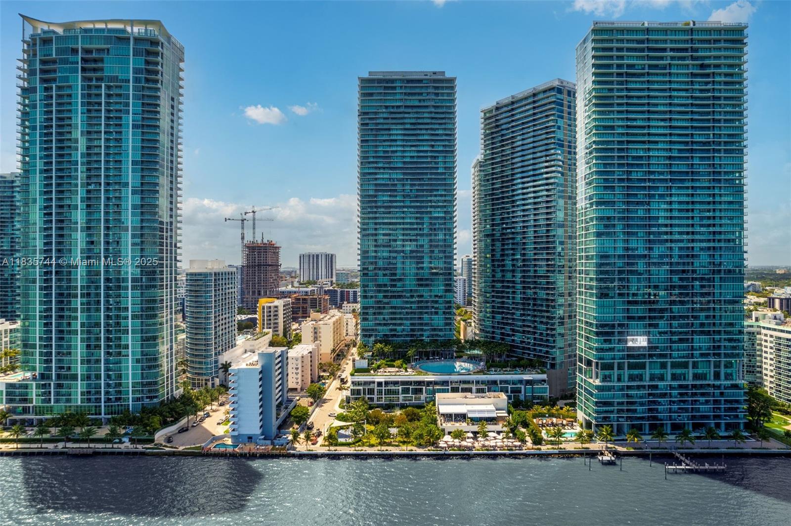 image One Paraiso Condo28