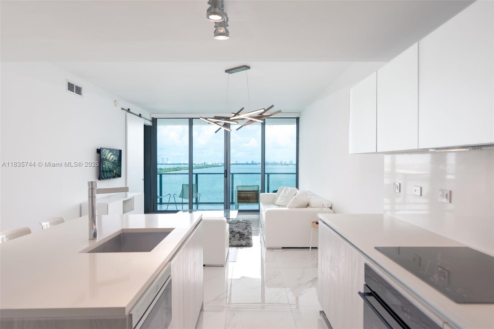 image One Paraiso Condo4