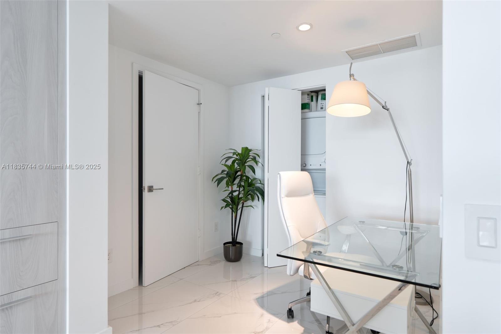 image One Paraiso Condo6