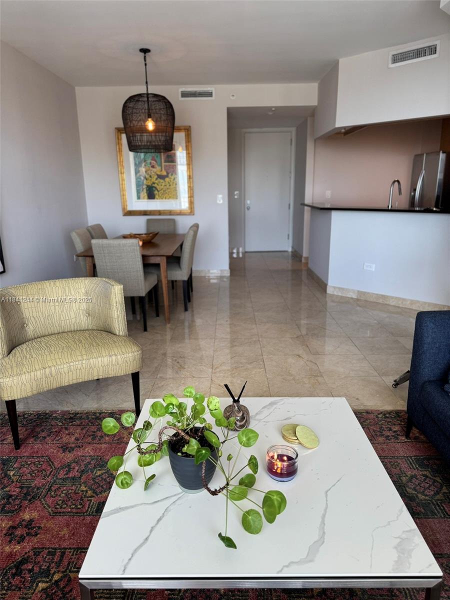 image Courts Brickell Key Condo5