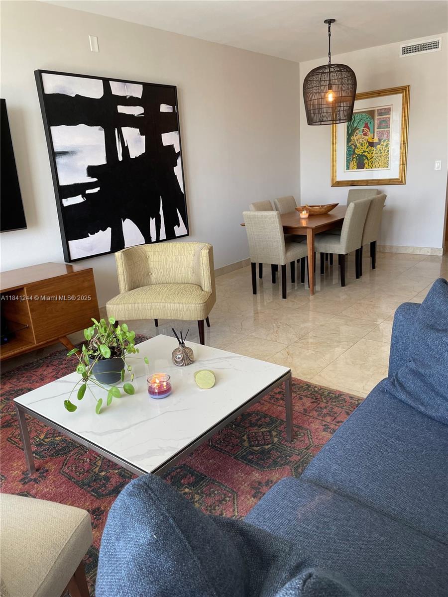 image Courts Brickell Key Condo6