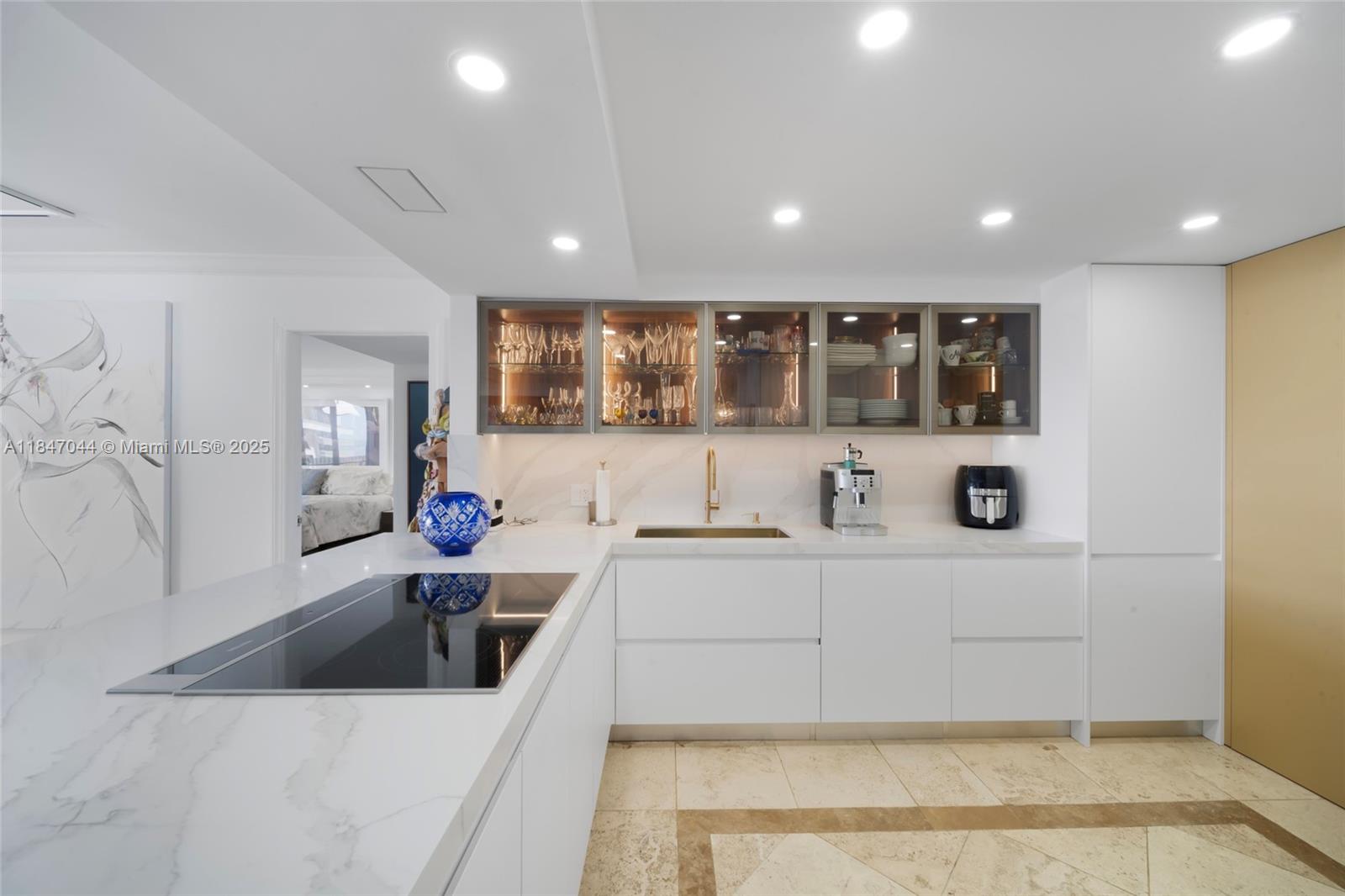 3 Grove Isle Dr #C1804,Miami, FL 33133