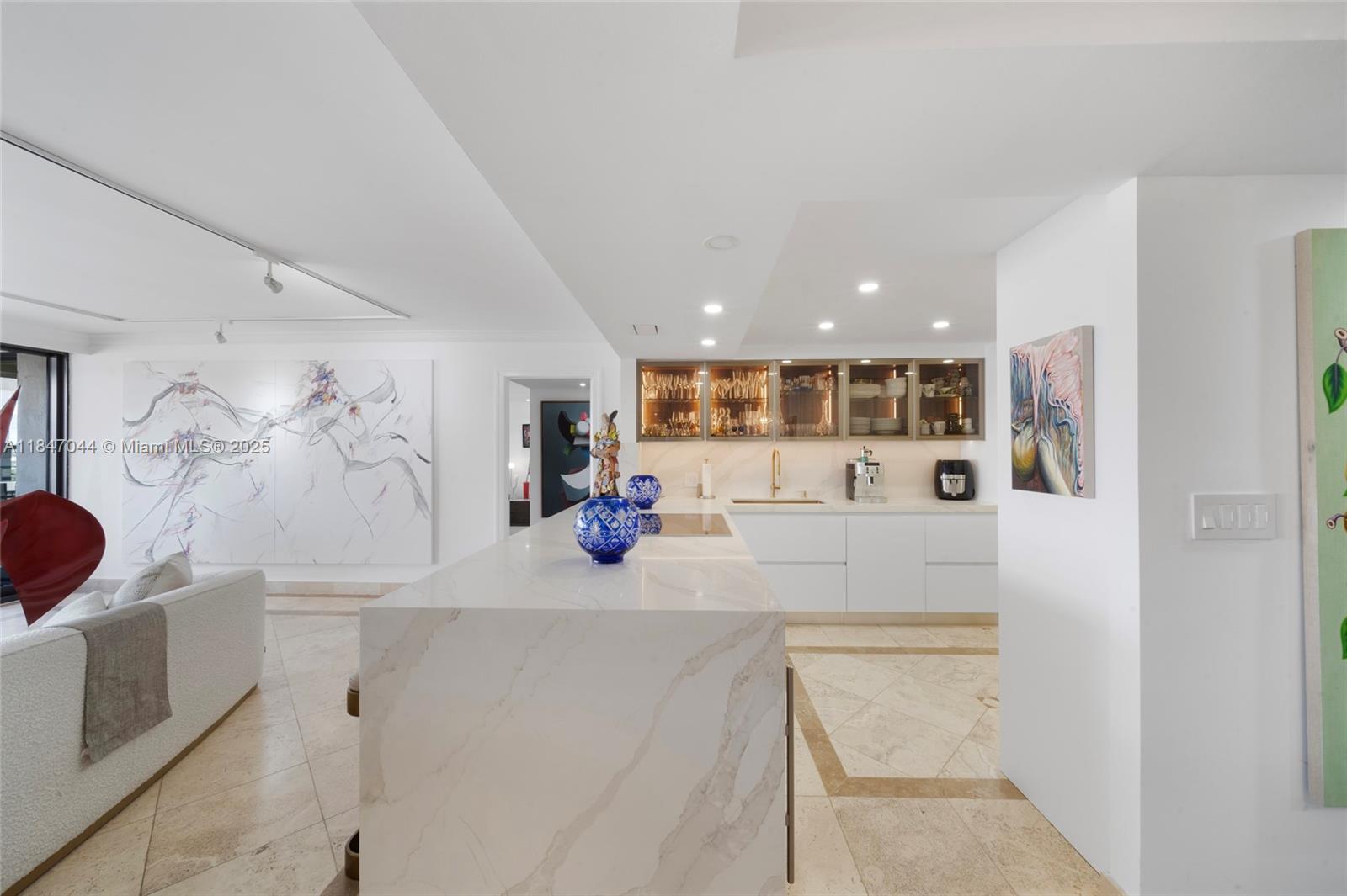 3 Grove Isle Dr #C1804,Miami, FL 33133