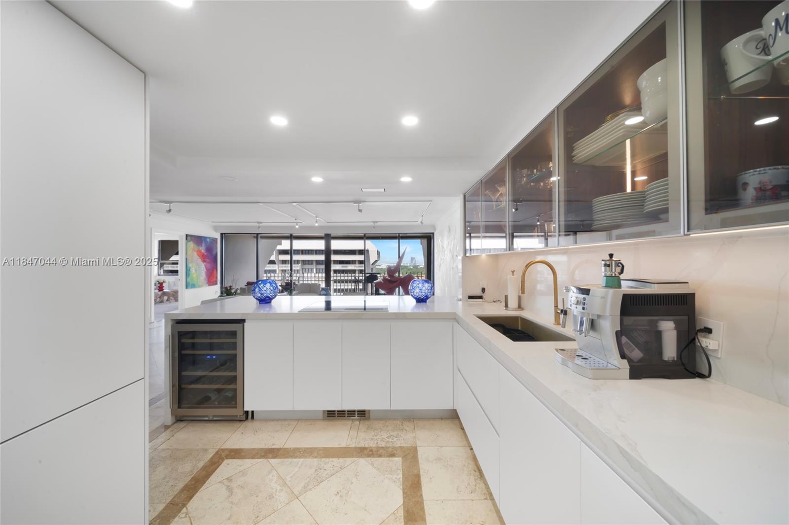 3 Grove Isle Dr #C1804,Miami, FL 33133