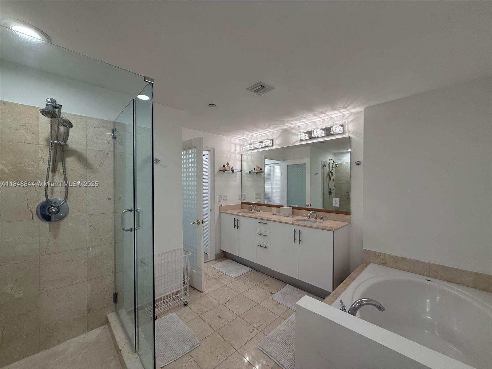 image Aventura Marina Condo17