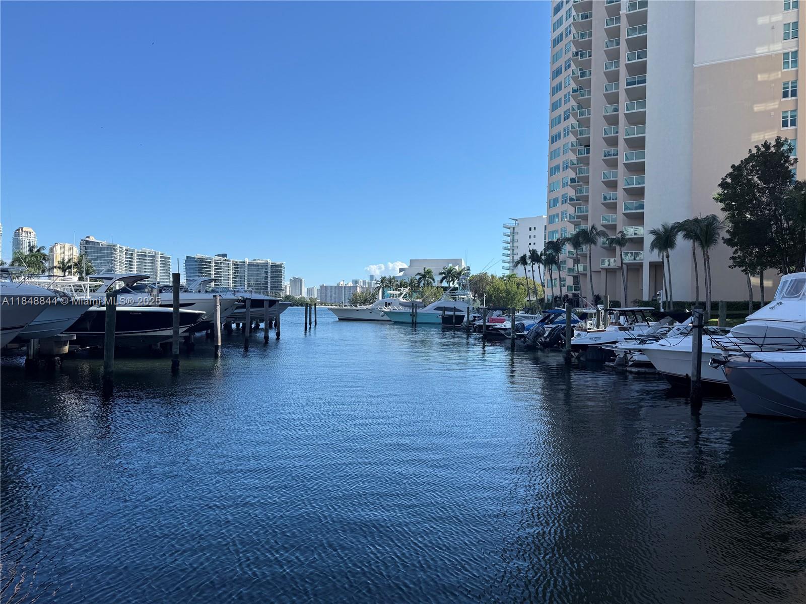 image Aventura Marina Condo37